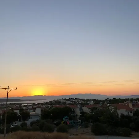 Alacati Yalida Oezel Havuzlu Villa * Cesme