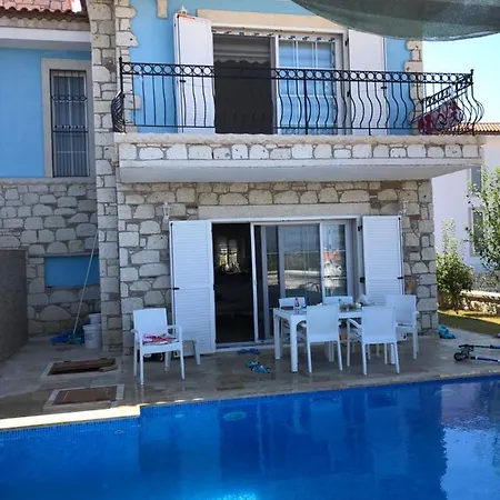Villa Alacati Yalida Oezel Havuzlu Villa